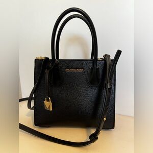Michael Kors "Mercer Medium" crossbody